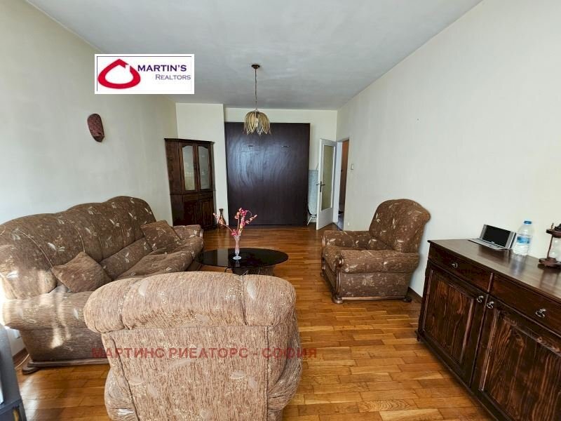 Three-room apartment Sofia (neighborhood Слатина) - photo 1