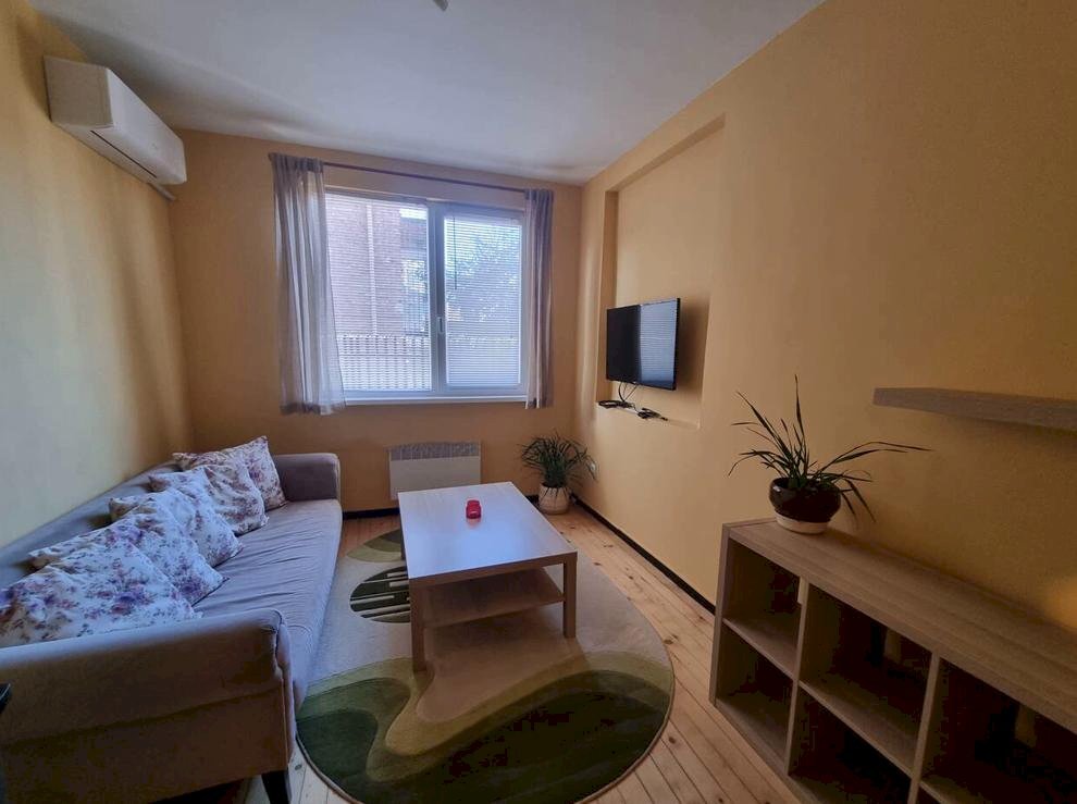 Two-room apartment Plovdiv (neighborhood Съдийски) - photo 1