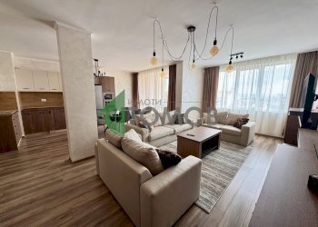 Three-room apartment Shumen (neighborhood Пазара) - photo 1