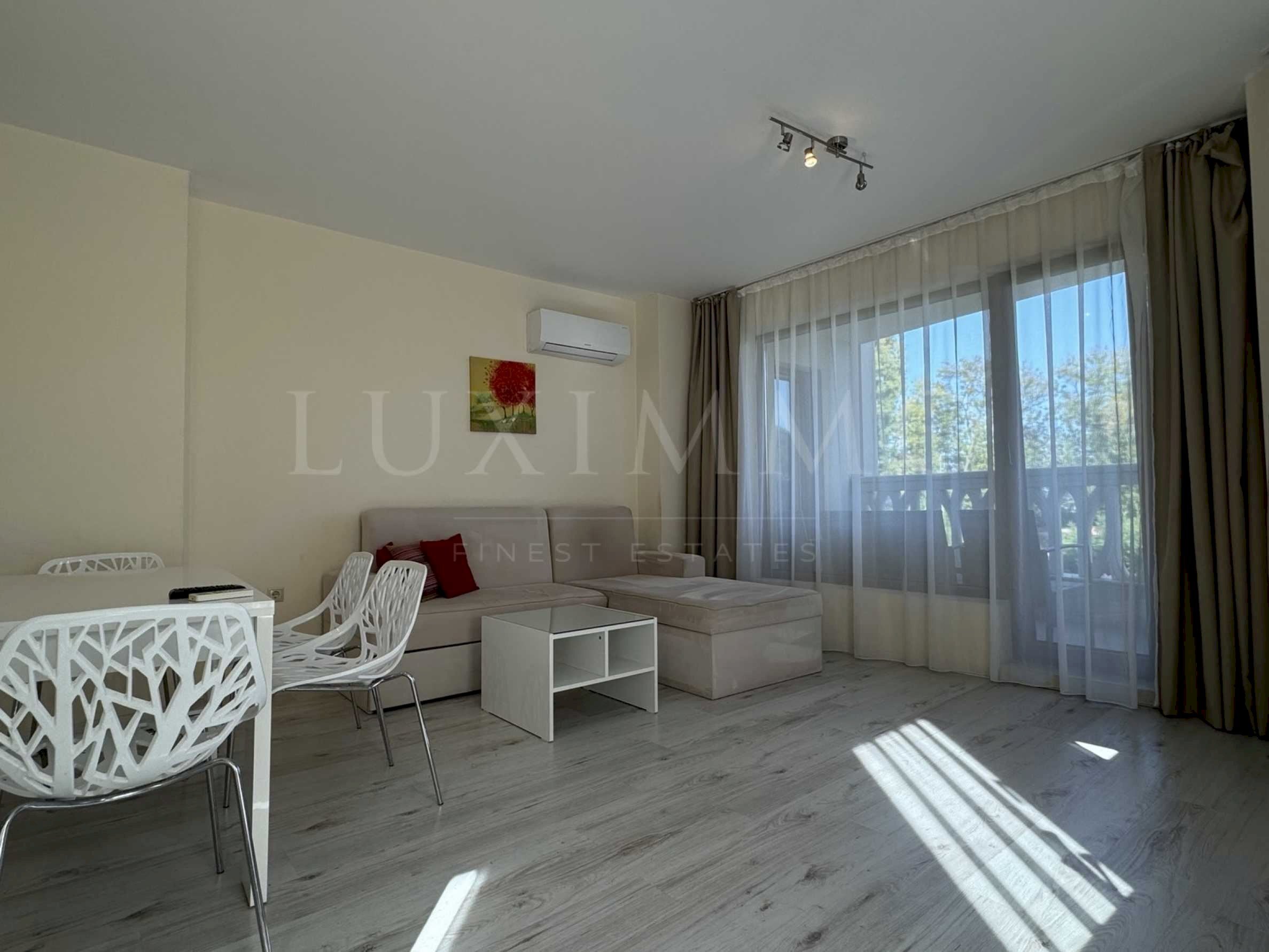 Three-room apartment Varna (neighborhood Аспарухово) - photo 1