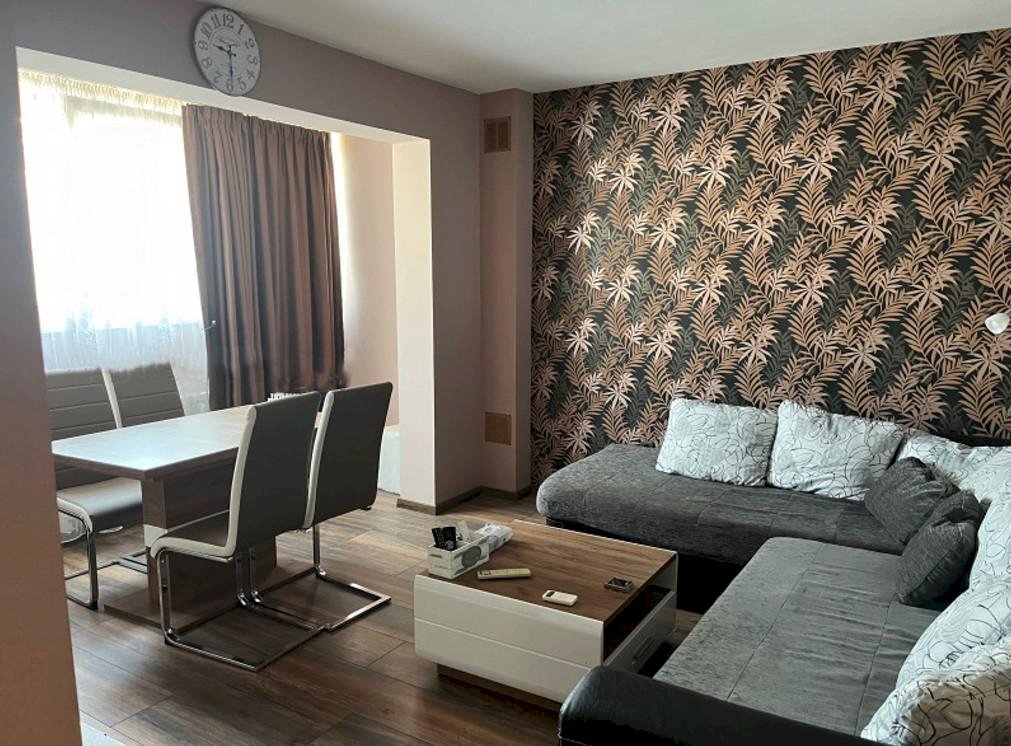 Three-room apartment Sofia (neighborhood Банишора) - photo 1