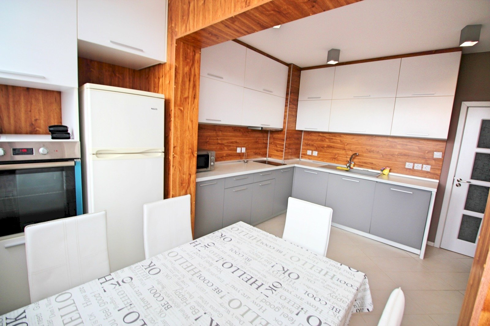 Apartment Burgas (neighborhood Братя Миладинови) - photo 1