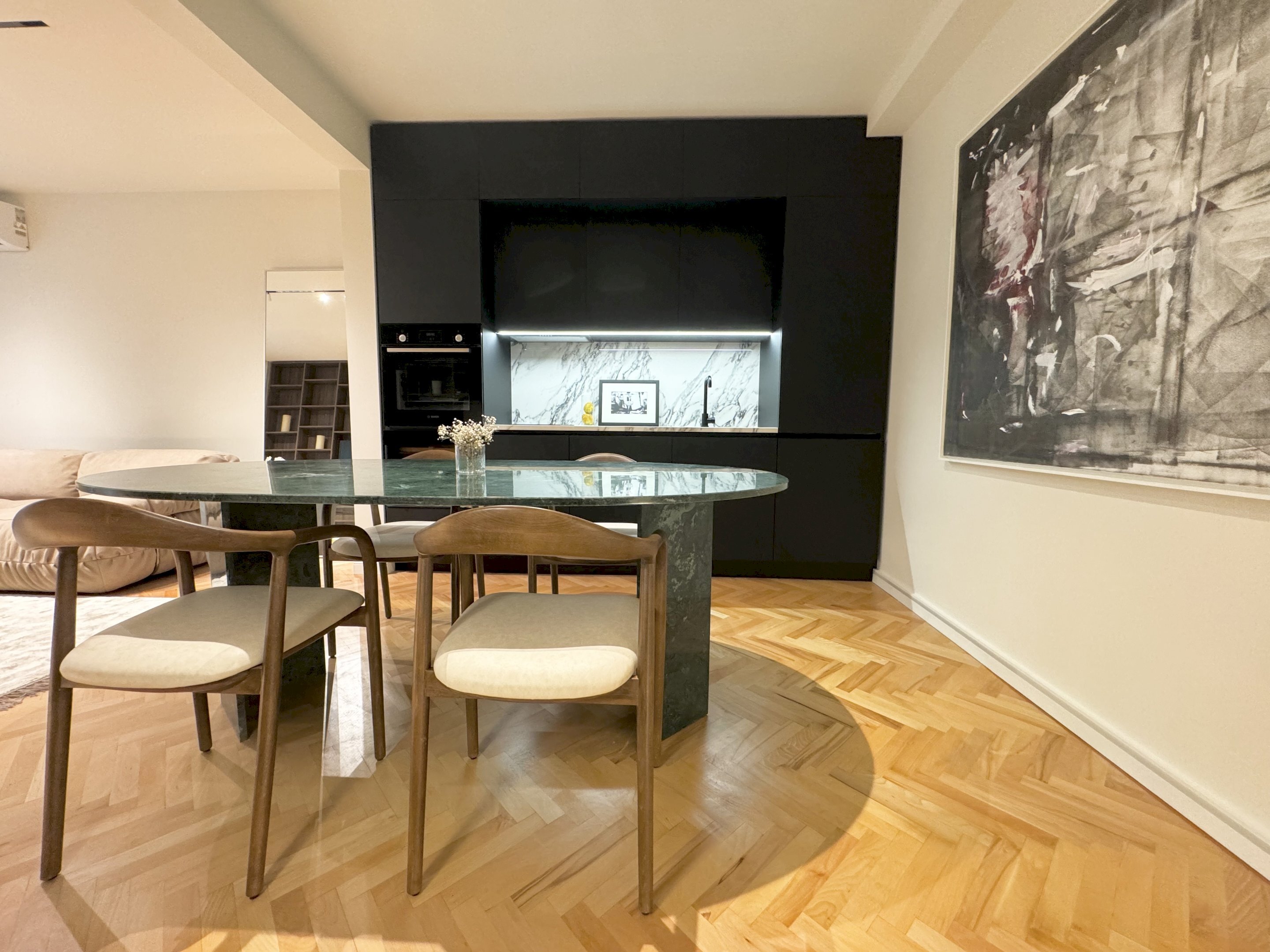 Three-room apartment ЛОЗЕНЕЦ, Sofia (neighborhood Лозенец) - photo 1