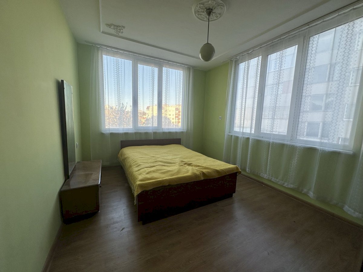 Four-room apartment Shumen (neighborhood Болницата) - photo 1