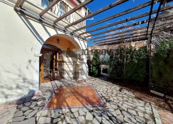 Casa indipendente кк. Елените, Nesebar - foto 1