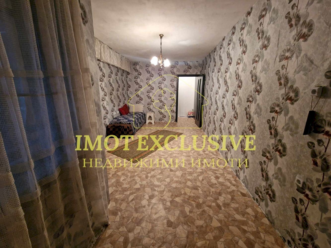 One-room apartment Plovdiv (neighborhood Южен) - photo 1