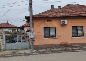 Independent house гр. Нови пазар, Novi Pazar - photo 1