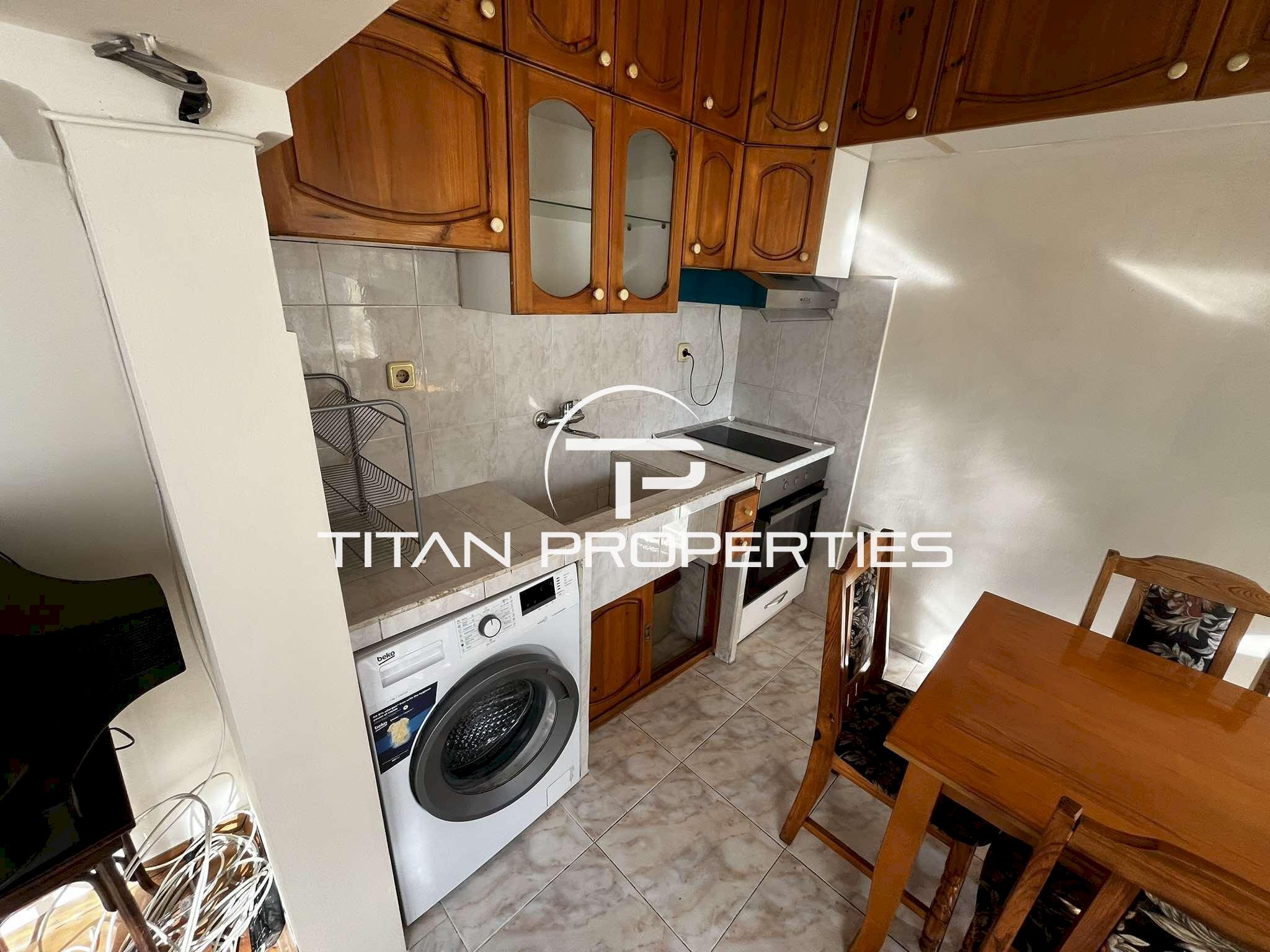 One-room apartment Plovdiv (neighborhood Център) - photo 1