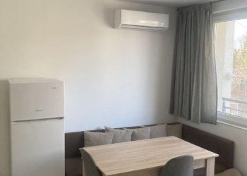 One-room apartment Varna (neighborhood Автогара) - photo 1