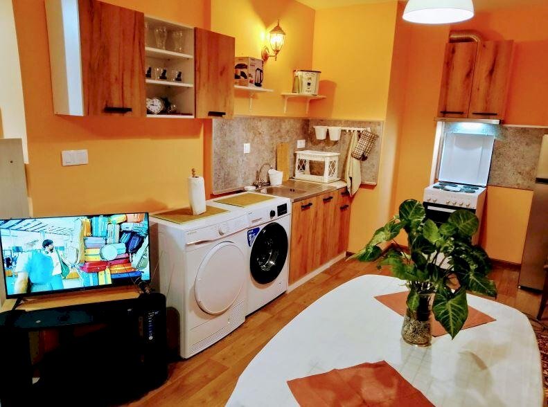 One-room apartment Plovdiv (neighborhood Южен) - photo 1