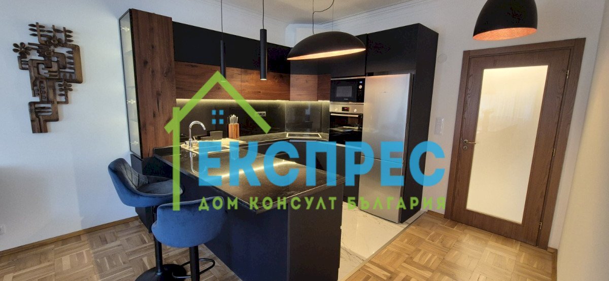 Four-room apartment Sofia (neighborhood Яворов) - photo 1