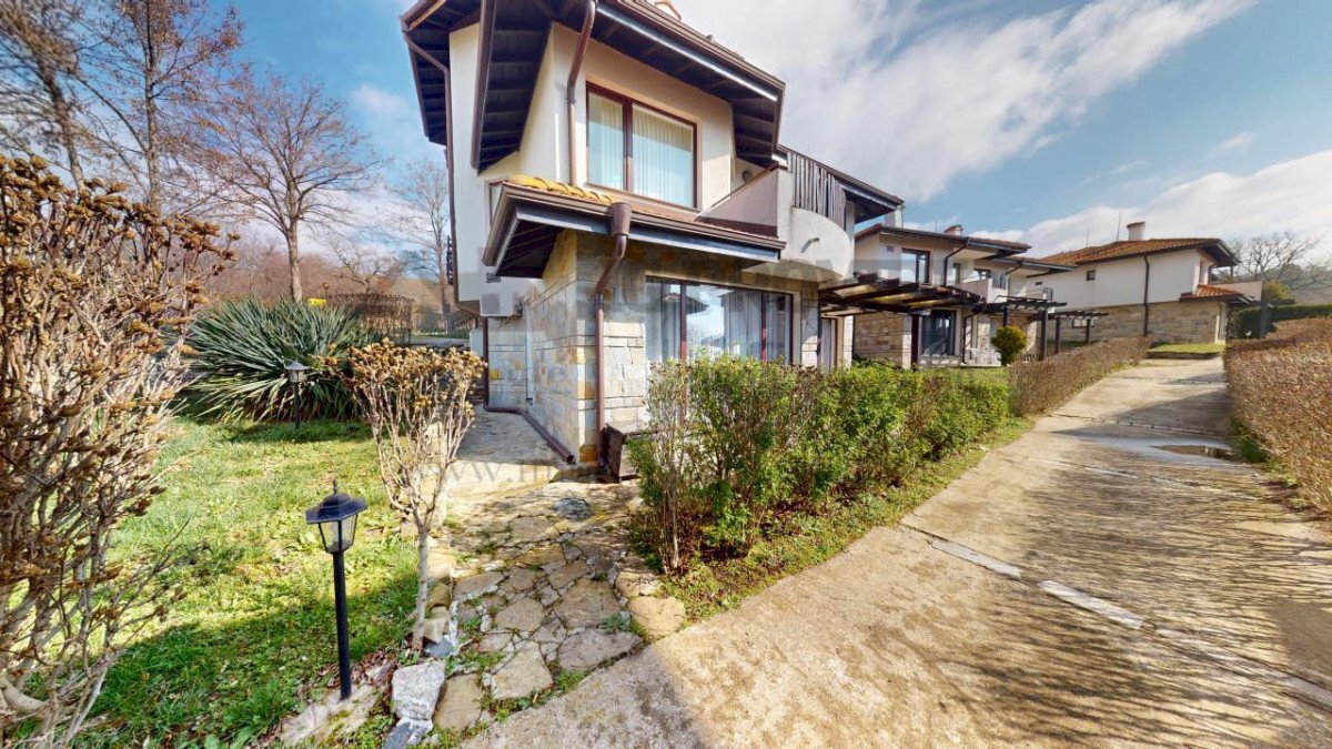 Trilocale с. Кошарица, Nesebar - foto 1