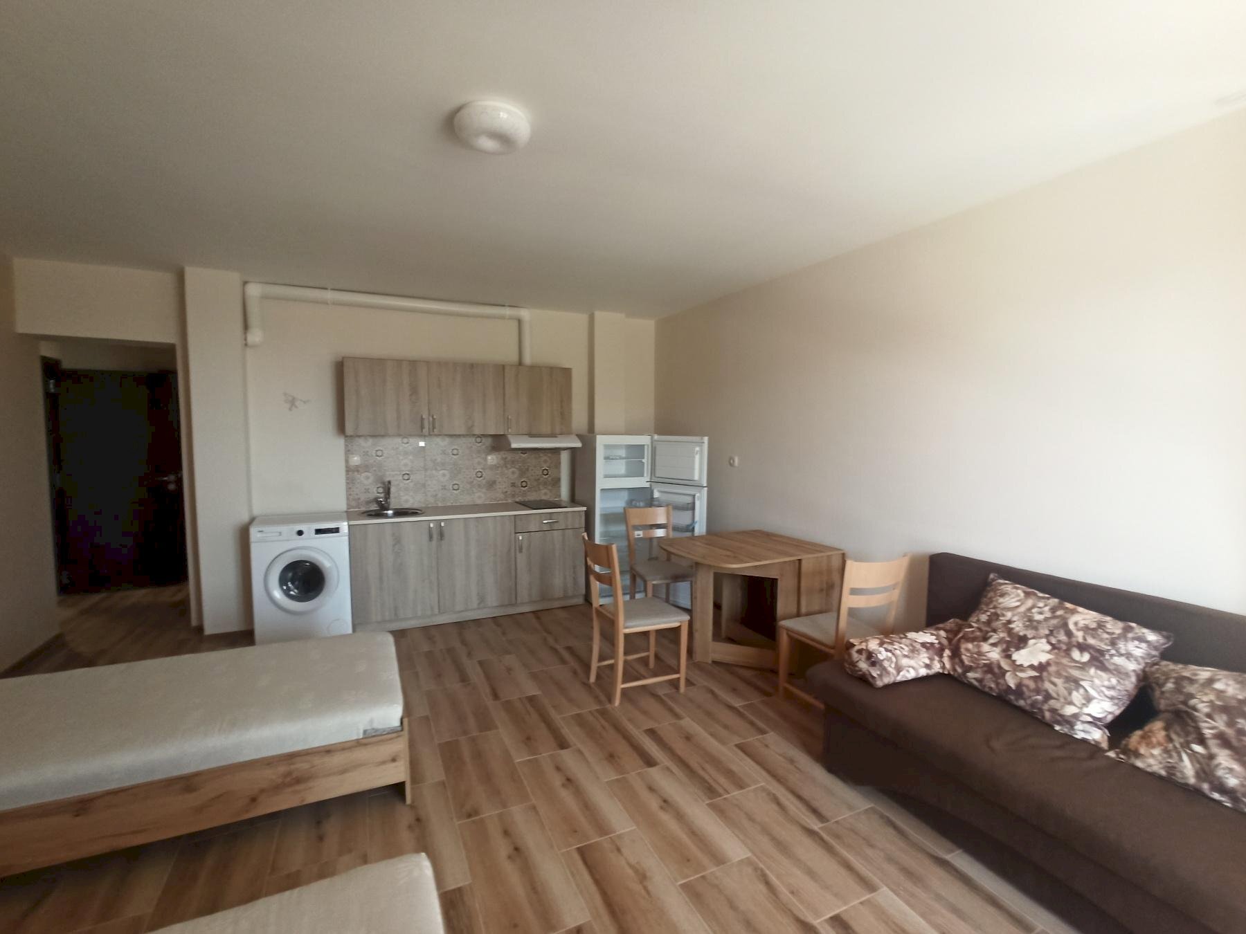 One-room apartment Plovdiv (neighborhood Остромила) - photo 1