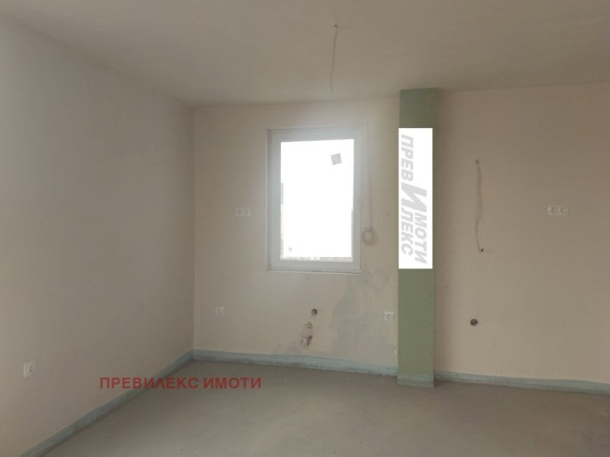 Trilocale Plovdiv (zona Христо Смирненски) - foto 1