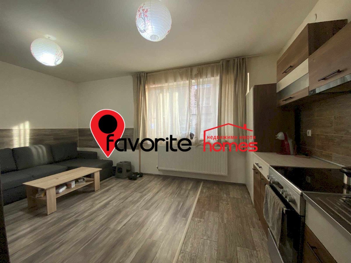 Three-room apartment Shumen (neighborhood Център) - photo 1