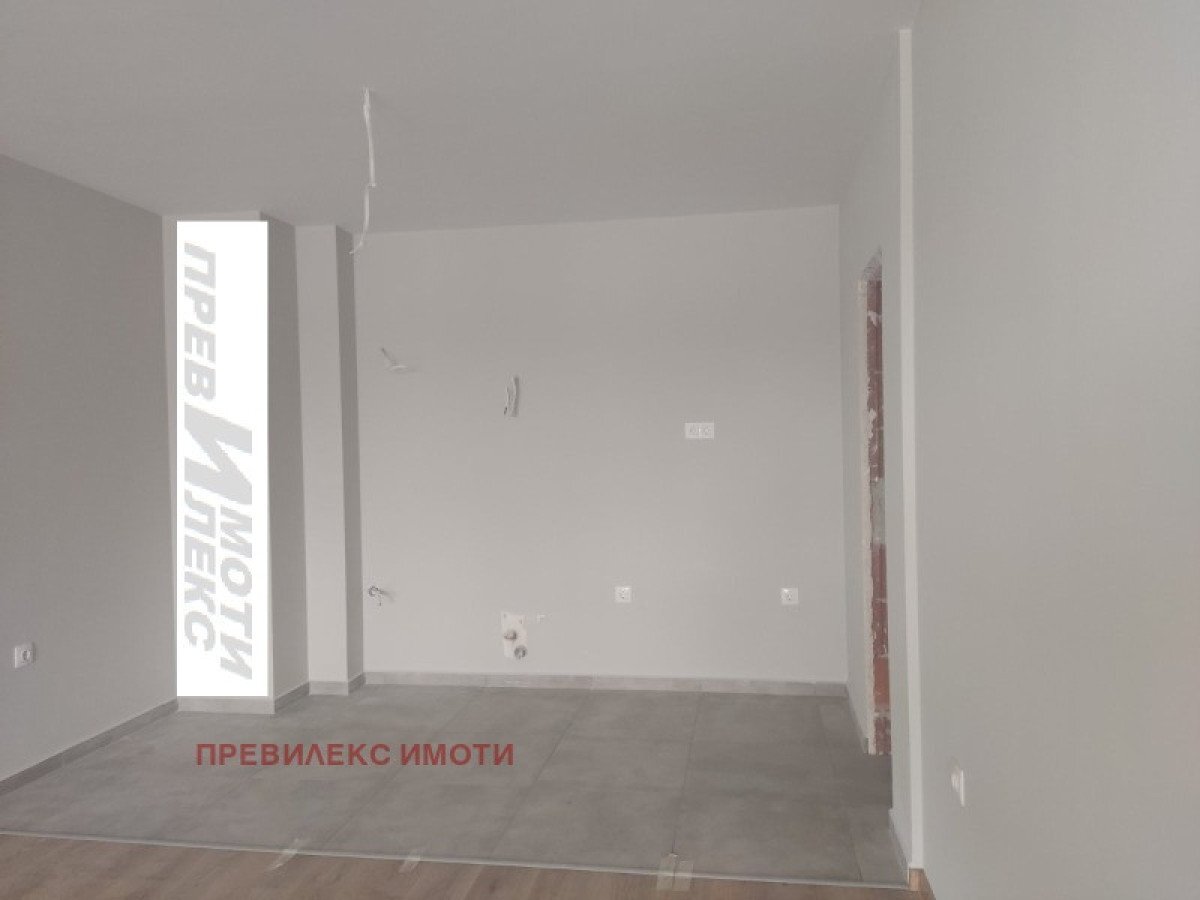 Two-room apartment Plovdiv (neighborhood Христо Смирненски) - photo 1