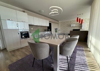 Three-room apartment Shumen (neighborhood Пазара) - photo 1