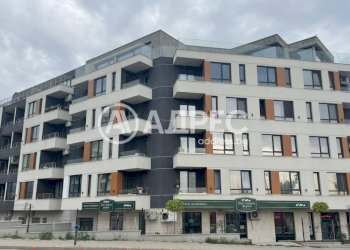 Търговски обекти София - фото 1