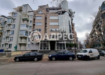 Търговски обекти София - фото 1