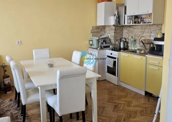 Four-room apartment Plovdiv (neighborhood Централна гара) - photo 1