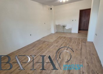 Two-room apartment Конфуто, Varna - photo 1