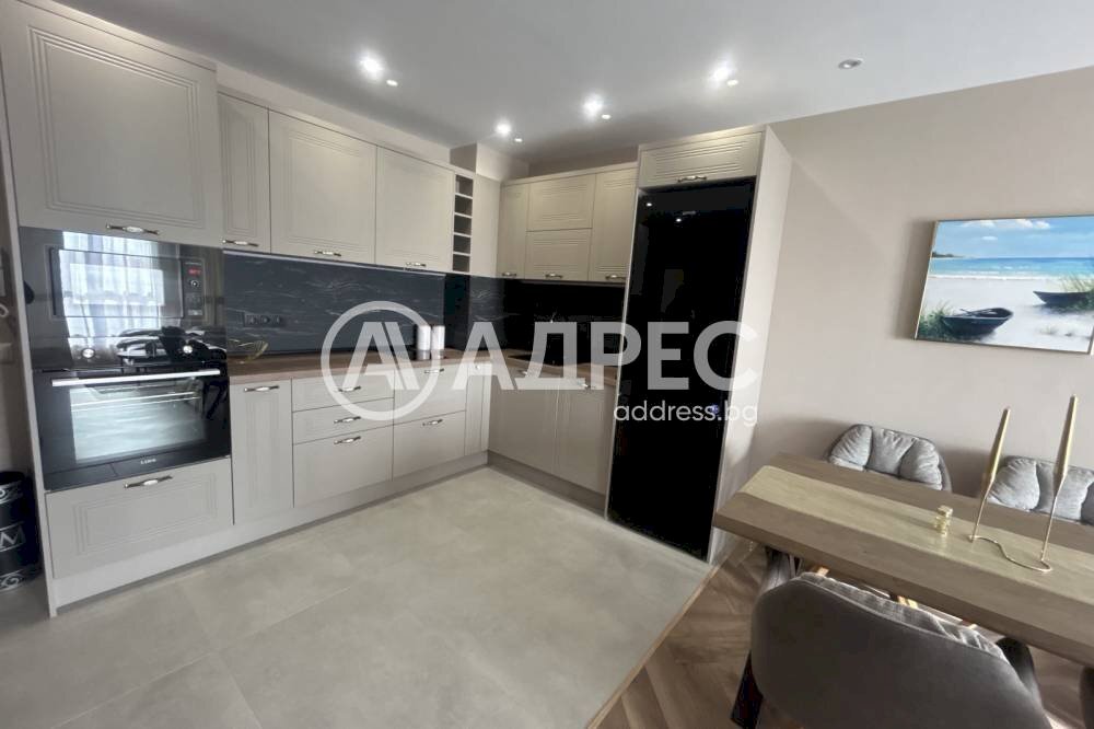 Two-room apartment Burgas city, Burgas - photo 1