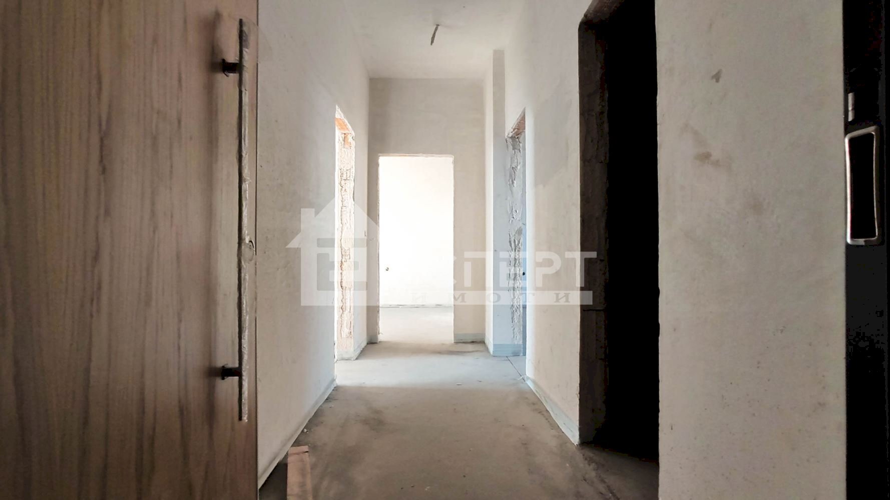 Three-room apartment Plovdiv (neighborhood Смирненски) - photo 1