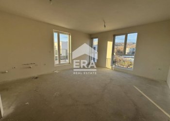 Three-room apartment Varna (neighborhood Възраждане 2) - photo 1