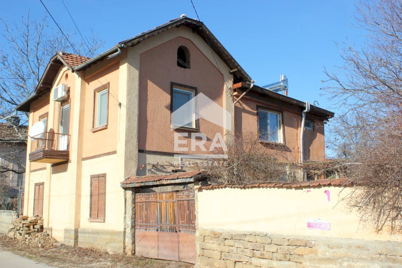 Villa Lovech - foto 1