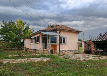 Independent house гр. Бойчиновци, Boychinovtsi - photo 1