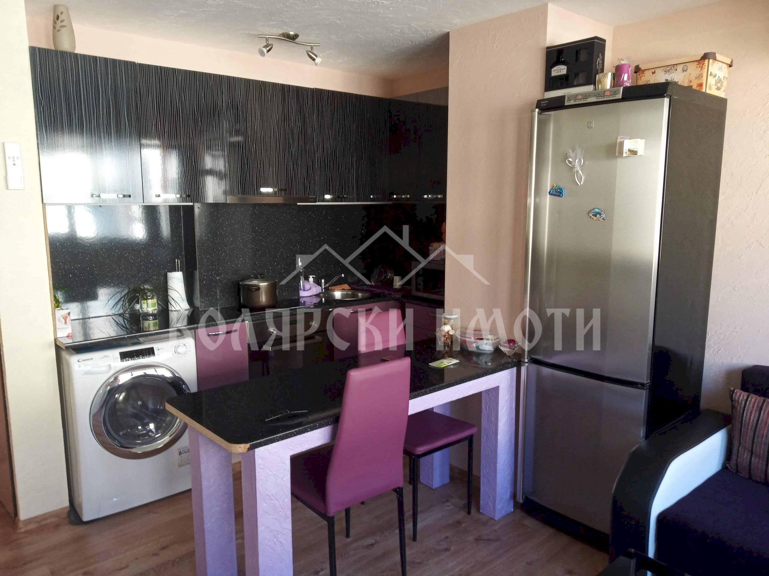 Four-room apartment Veliko Tarnovo (neighborhood Чолаковци) - photo 1