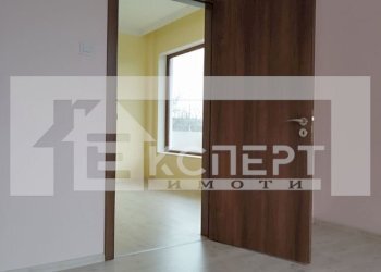 Three-room apartment Plovdiv (neighborhood Тракия) - photo 1