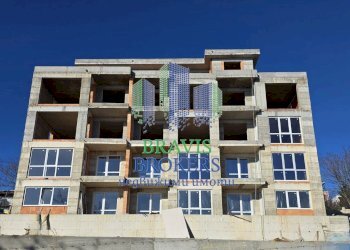 Bilocale Изгрев, Varna - foto 1