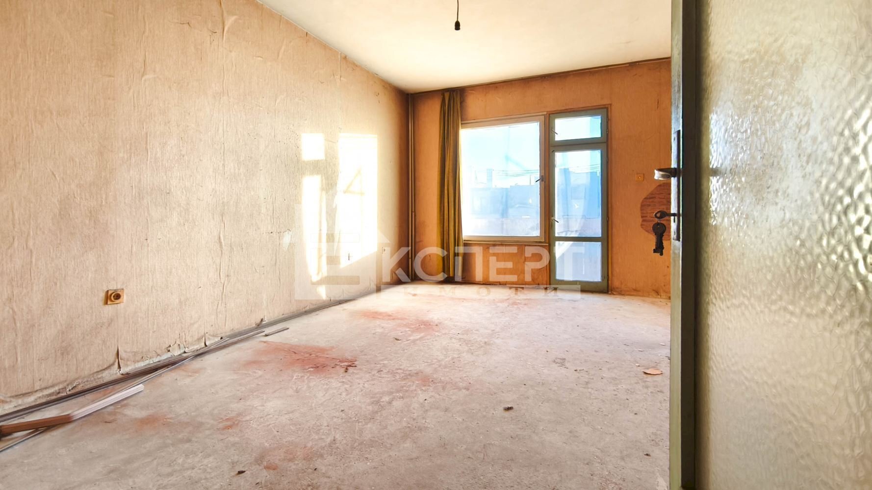 Three-room apartment Plovdiv (neighborhood Кючук Париж) - photo 1