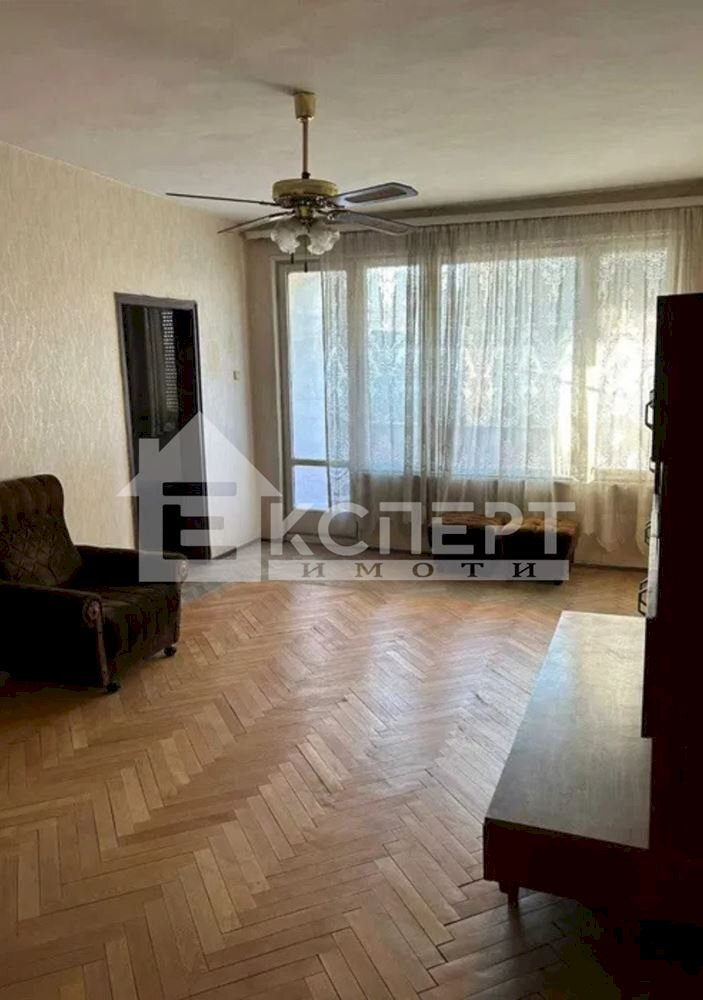 Three-room apartment Plovdiv (neighborhood Каменица 1) - photo 1