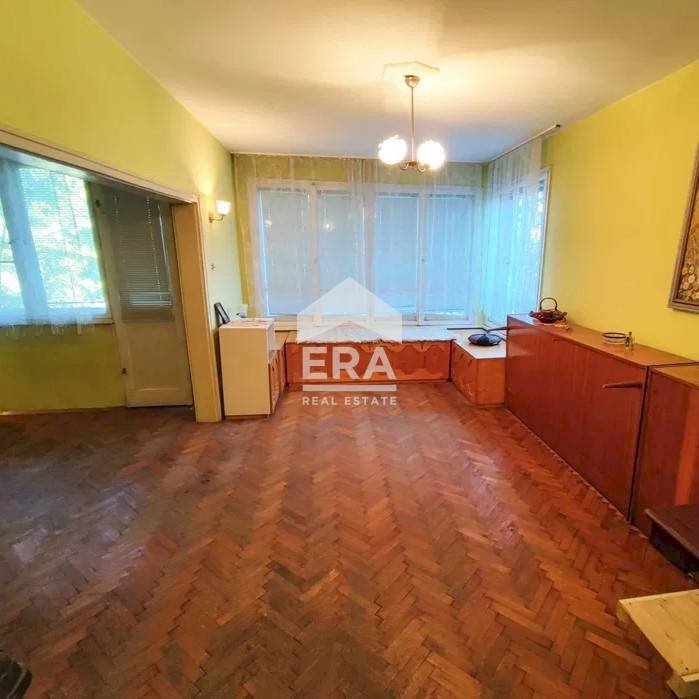 Three-room apartment Haskovo (neighborhood Център) - photo 1