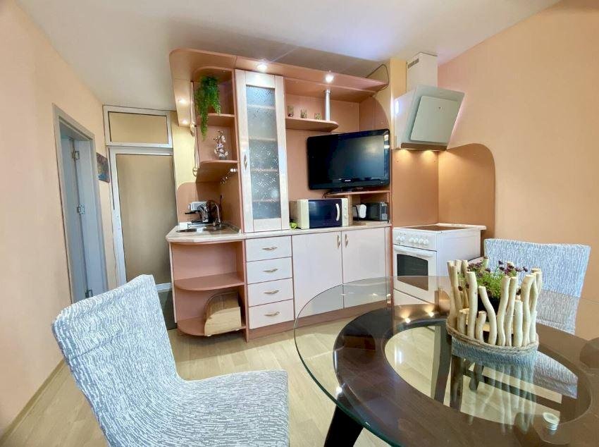 Three-room apartment Varna (neighborhood Чайка) - photo 1