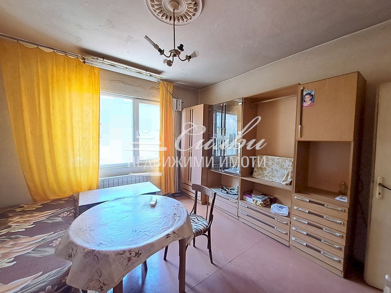Four-room apartment Shumen (neighborhood Военно училище) - photo 1