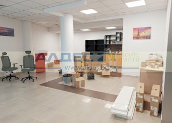 Office Sofia (neighborhood 7-ми 11-ти километър) - photo 1