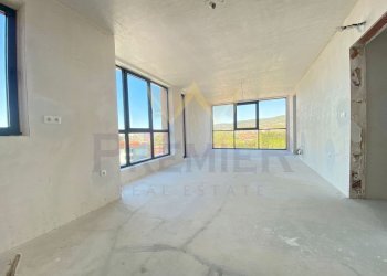 Trilocale Varna (zona Бриз) - foto 1
