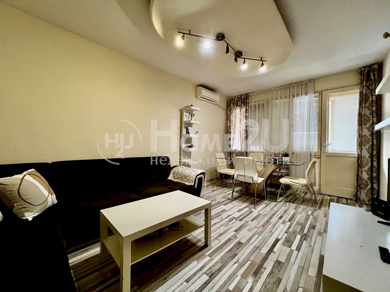 Three-room apartment Varna - photo 1