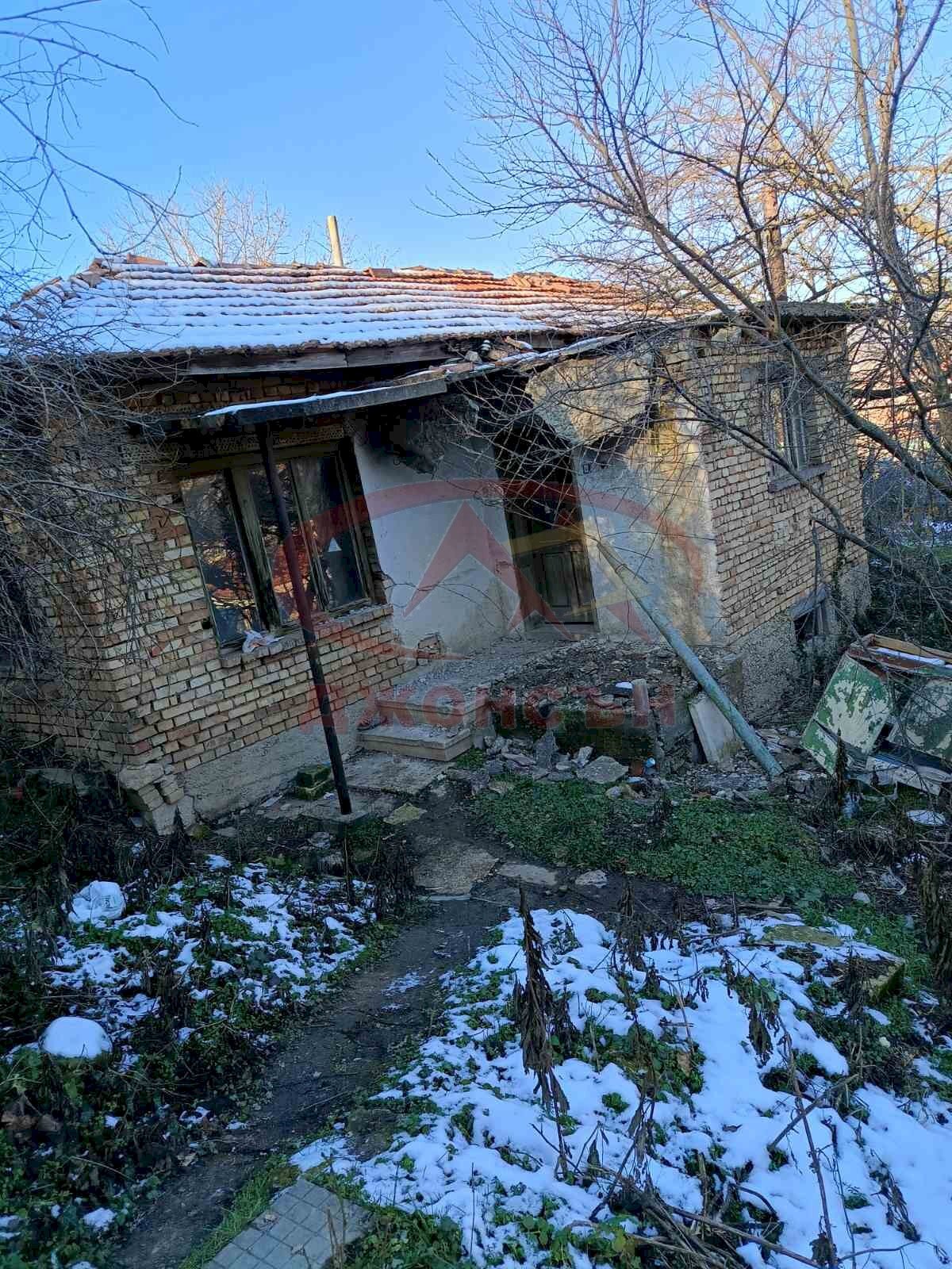 Самостоятелна къща Куршун чешма, Шумен - фото 1