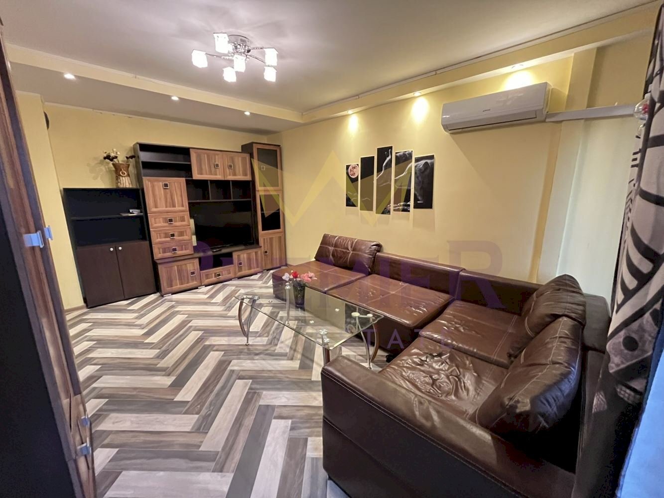 Three-room apartment Varna (neighborhood Младост 1) - photo 1