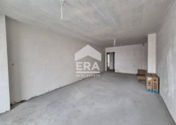 Three-room apartment Kardzhali (neighborhood Център) - photo 1