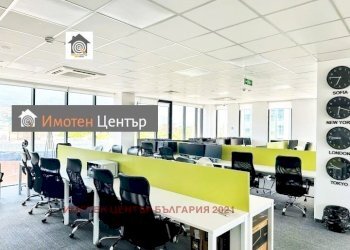 Ufficio ул. Бизнес парк София, Sofia (zona Младост 4) - foto 1