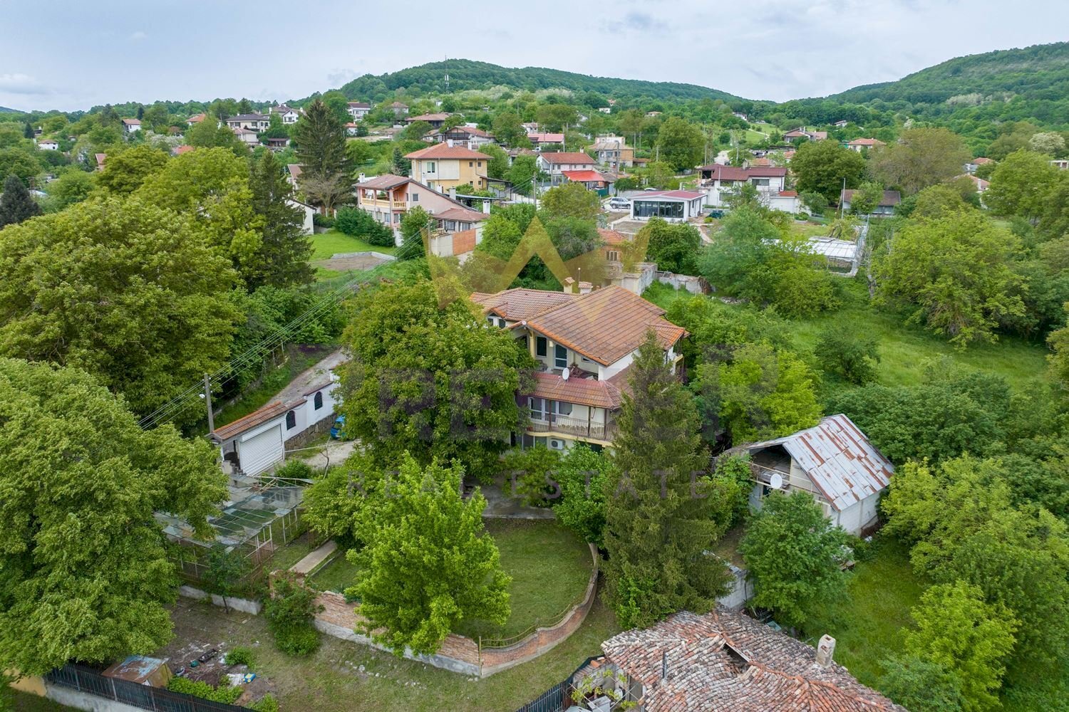 Independent house Aksakovo - photo 1