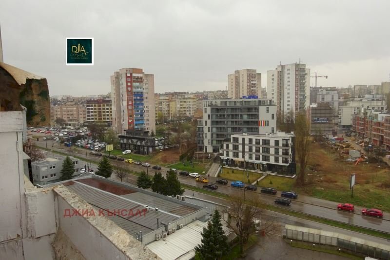 Quadrilocale Sofia (zona Дианабад) - foto 1