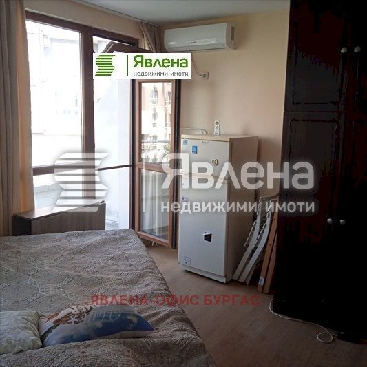 Apartment Burgas (neighborhood Лазур) - photo 1