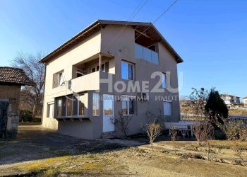 Independent house Beloslav - photo 1