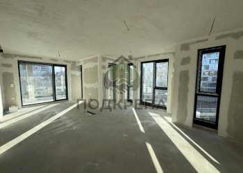 Three-room apartment Plovdiv (neighborhood Младежки Хълм) - photo 1